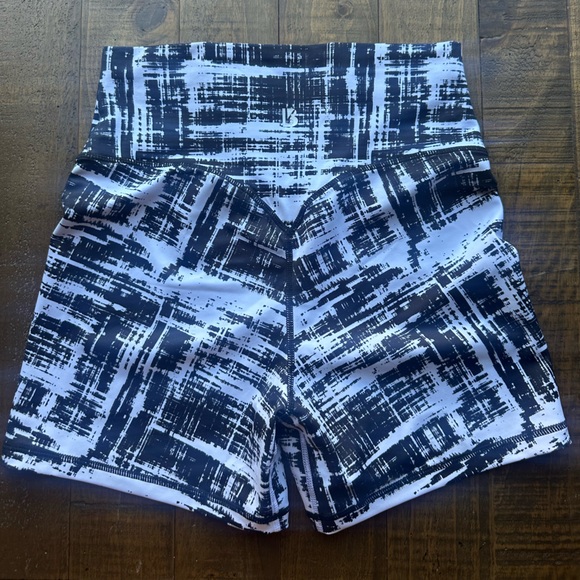 Buffbunny Collection Shorts - Picture 2 of 8